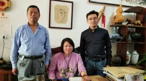 与学员合影